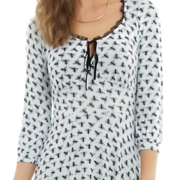 Hot Topic Dresses & Skirts - MISS PEREGRINE'S Bee Print Dress - Hot Topic - M Hot Topic Dresses & Skirts - MISS PEREGRINE'S Bee Print Dress - Hot Topic - M